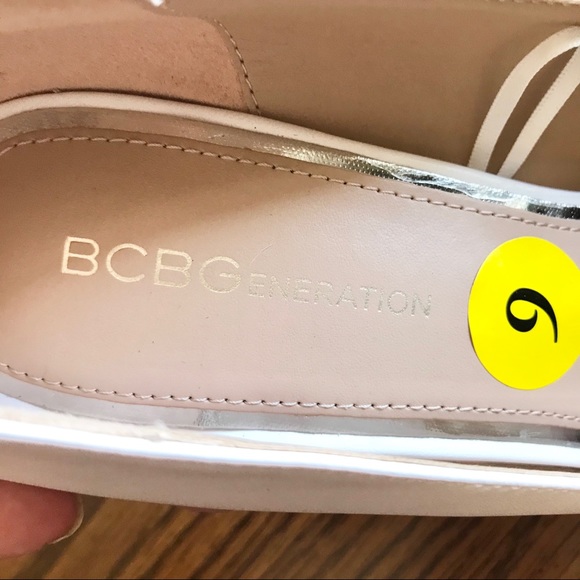 BCBGeneration Women’s White Heels 4" - Picture 8 of 15